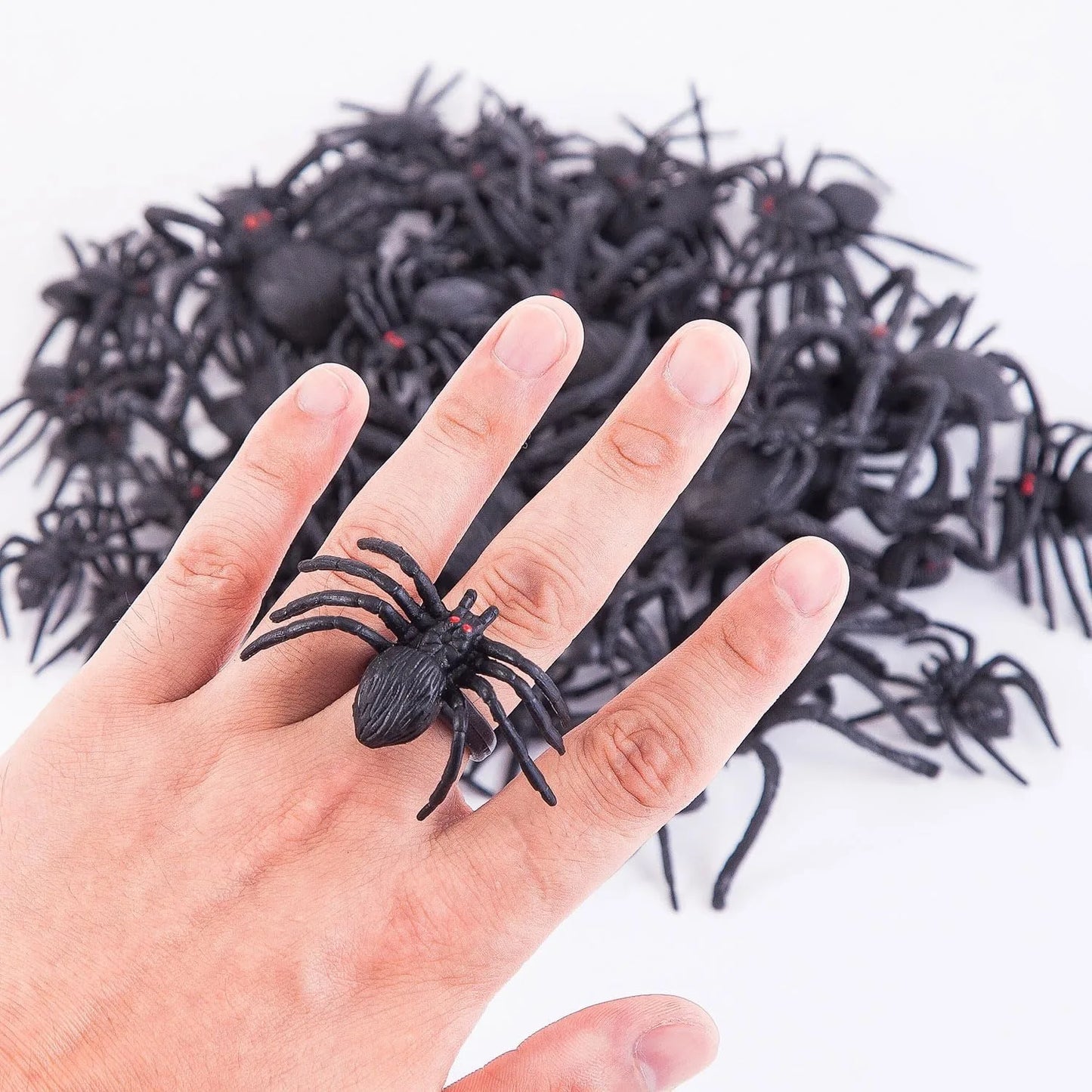 60 Pieces Realistic Plastic Spider Rings